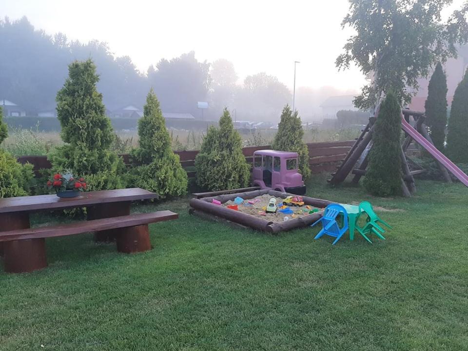 Domki Kristal Władysławowo エクステリア 写真